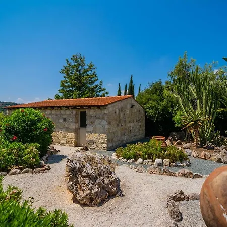 Villa Gujadani Simou